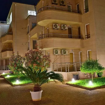 Udi's نيسيبار